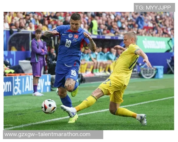 乌克兰国籍足球明星的辉煌历程与对国家的深厚情感