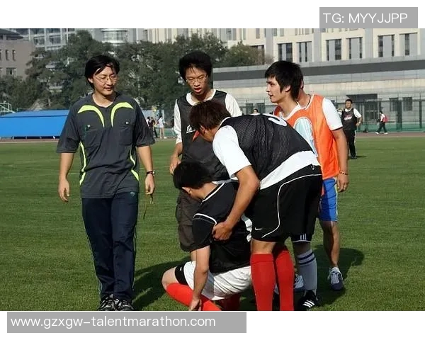 南京足球队运营分析:成败得失与未来发展方向探讨 南京足球队运营分析:成败得失与未来发展方向探讨