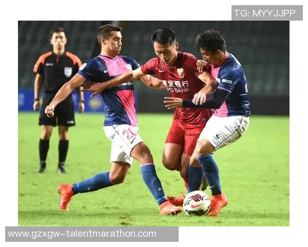 沪港足球明星实力对比与排名分析揭示两地球员风采与发展潜力