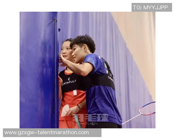 深圳羽毛球队与上海羽毛球队赛后复盘团队协作的成功与不足分析