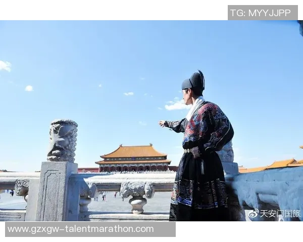 足球明星身着汉服展现传统魅力与现代风采的精彩瞬间 足球明星身着汉服展现传统魅力与现代风采的精彩瞬间