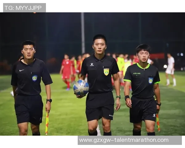 重庆足球队速度领跑最新足球速度TOP10榜单分析与解读 重庆足球队速度领跑最新足球速度TOP10榜单分析与解读